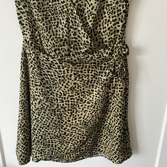 Cupcakes and Cashmere Dress Size Small - Picture 3 of 4